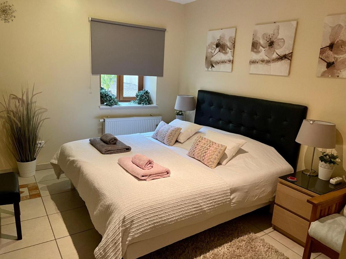 Gites Du Caylar - Chambres Et Appartments Le Caylar Ngoại thất bức ảnh