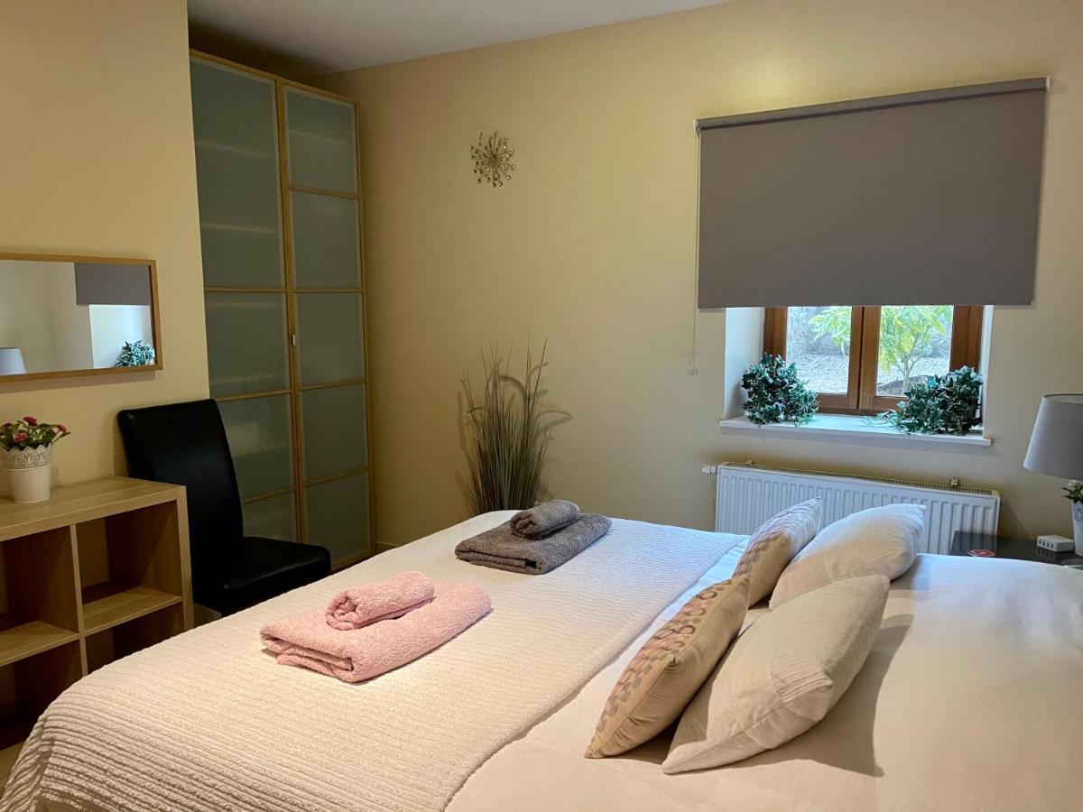 Gites Du Caylar - Chambres Et Appartments Le Caylar Ngoại thất bức ảnh