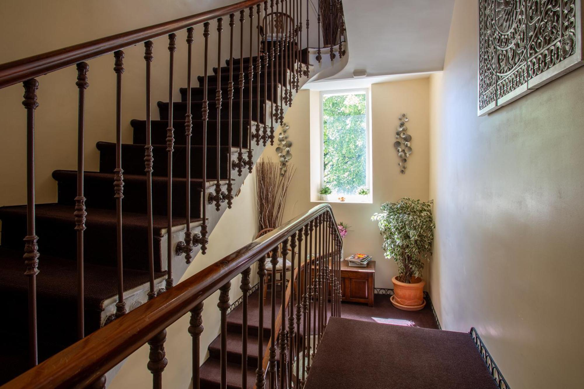 Gites Du Caylar - Chambres Et Appartments Le Caylar Ngoại thất bức ảnh