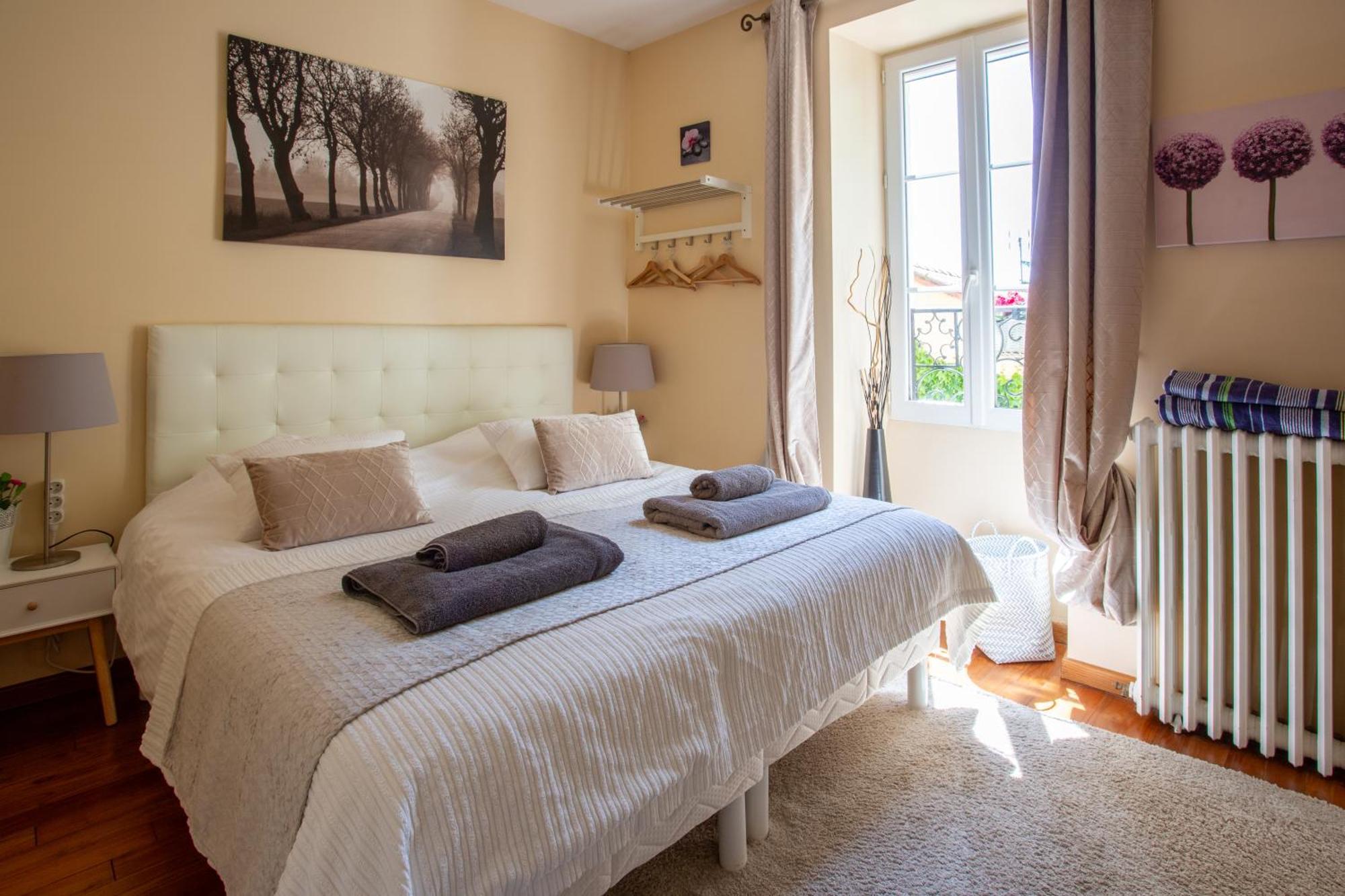 Gites Du Caylar - Chambres Et Appartments Le Caylar Ngoại thất bức ảnh