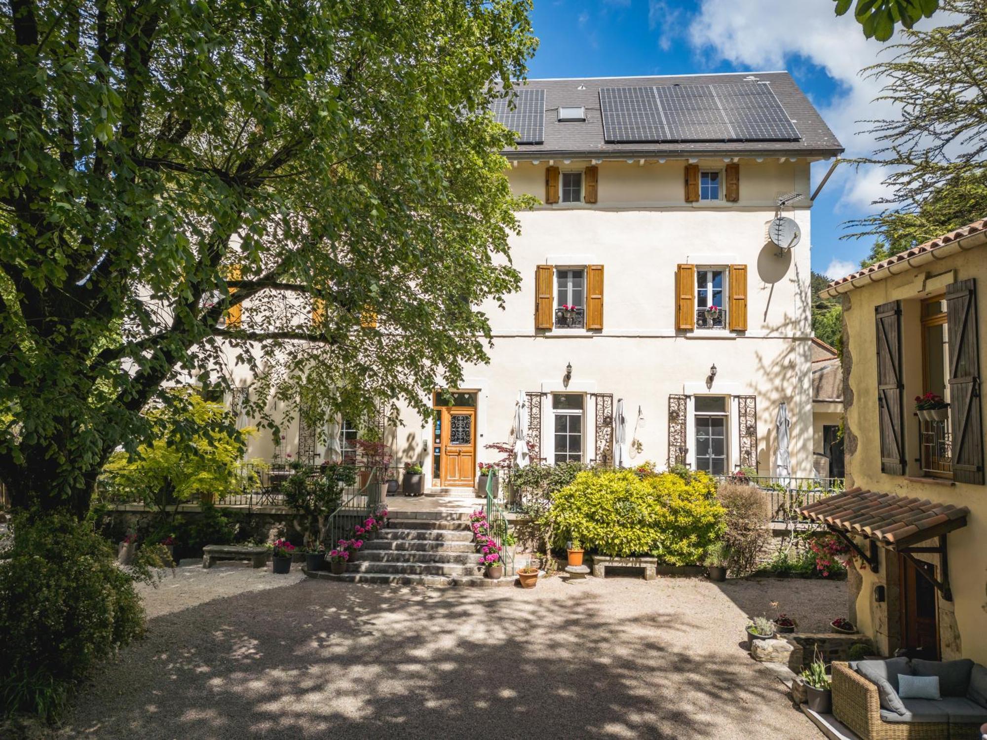 Gites Du Caylar - Chambres Et Appartments Le Caylar Ngoại thất bức ảnh